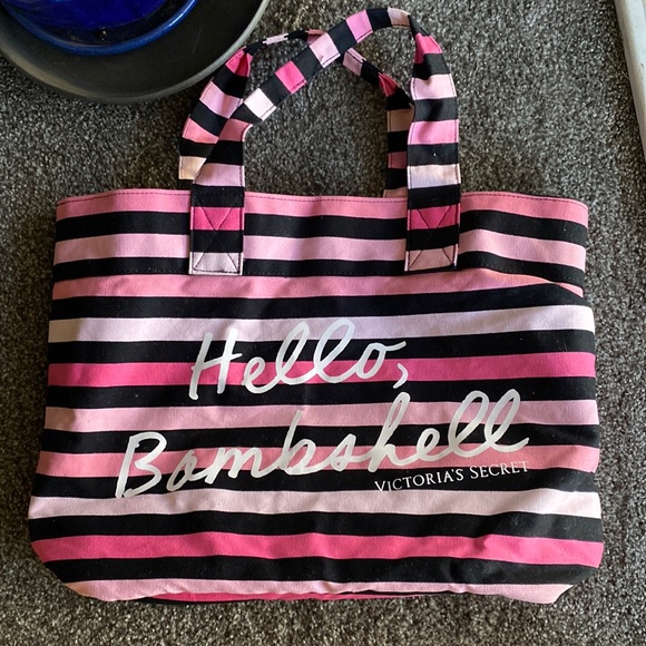 Victoria’s Secret bag hello gorgeous - Picture 1 of 8